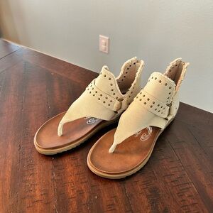 Very G Sandals. Size 7.5. Light cream color.
